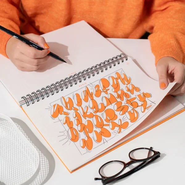 Cuaderno de Lettering. Practica Caligrafía Curioos