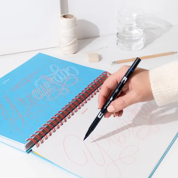 Cuaderno de Lettering. Practica Caligrafía Sasi Paso a Paso