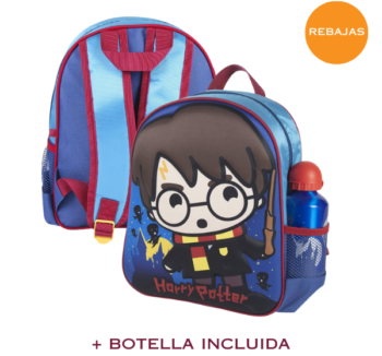 Mochila Harry Potter con diseño 3D y botella a juego en el bolsillo lateral.