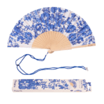 Abanico Época Regenta de Fisura abierto con estampado floral azul