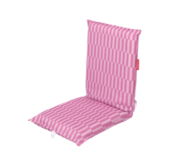 Asiento Plegable para Playa Rosa BLAKE desplegado en la arena