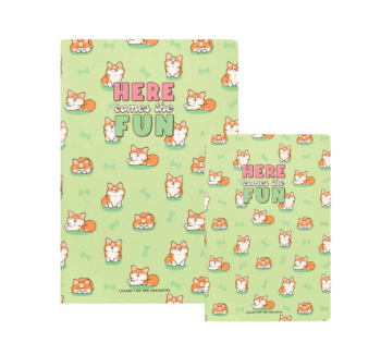 Cuaderno a Rayas Here Comes the Fun Legami con diseño Green Corgi sobre fondo verde en dos tamaños