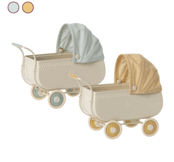 Cochecito Micro Maileg color azul con capota de tela vintage