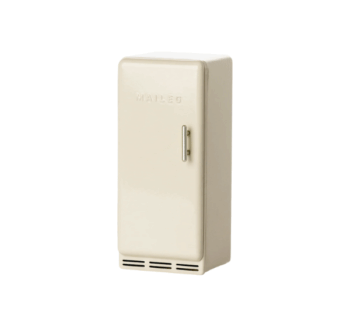 Frigorífico Ratón Blanco Roto Maileg abierto con comida miniatura